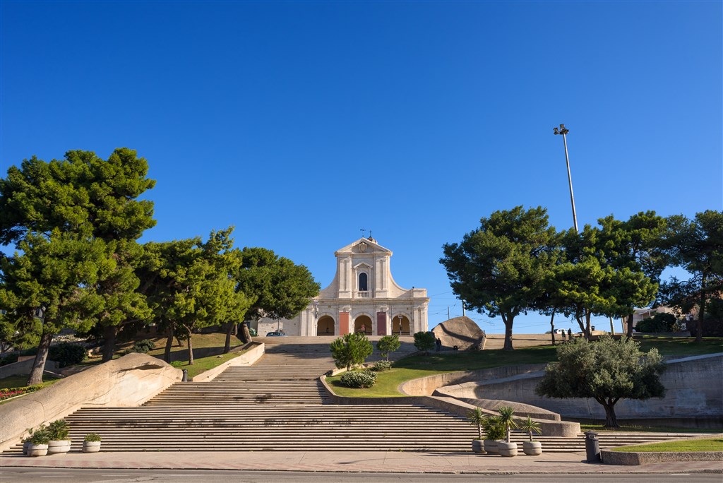 Kostel Bonaria v Cagliari