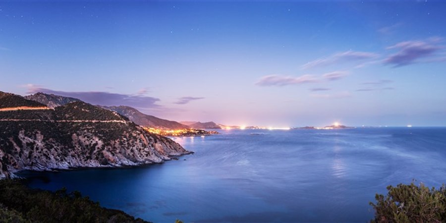 Andělský záliv (zdroj:sardegnaturismo.it)