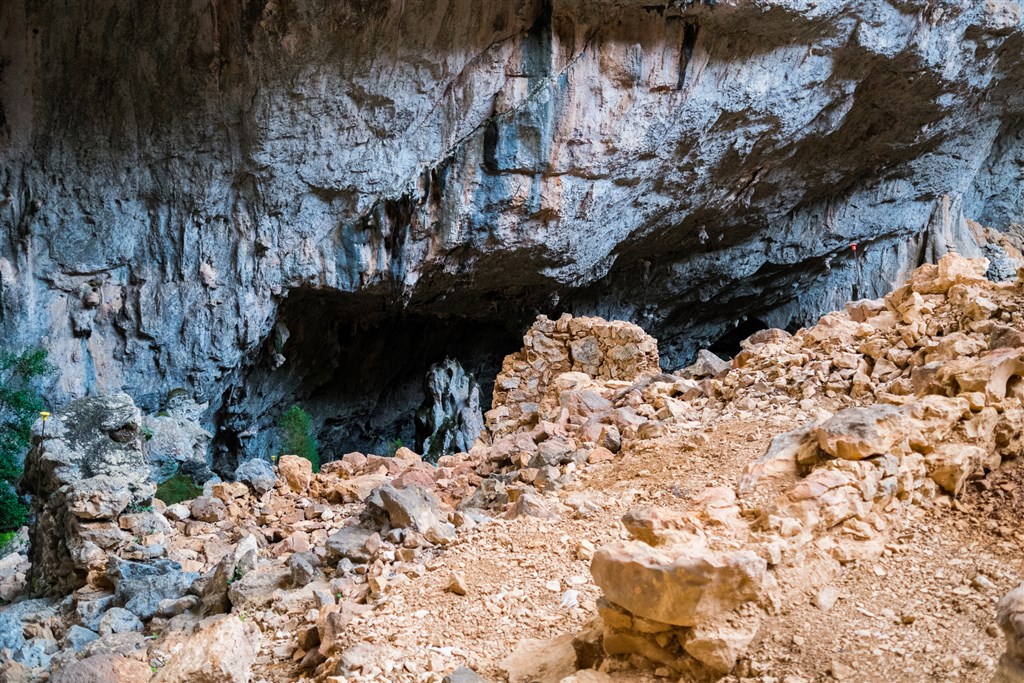 Horská vesnice Tiscali (zdroj: sardegnaturismo.it)