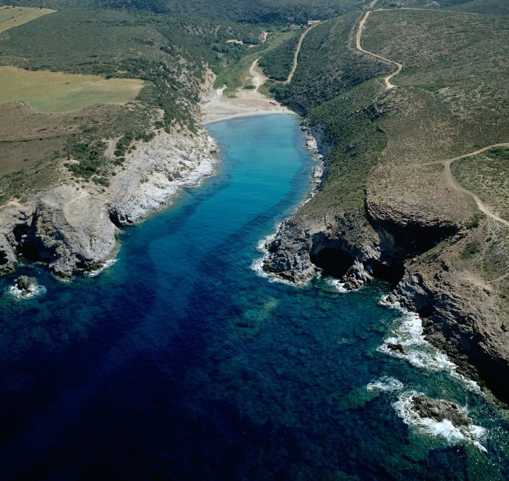 Cala Lunga, Sant Antioco (zdroj:sardegnaturismo.it)