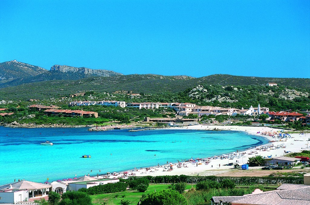 Pláž v Golfo di Marinella, Golfo di Marinella, Sardinie