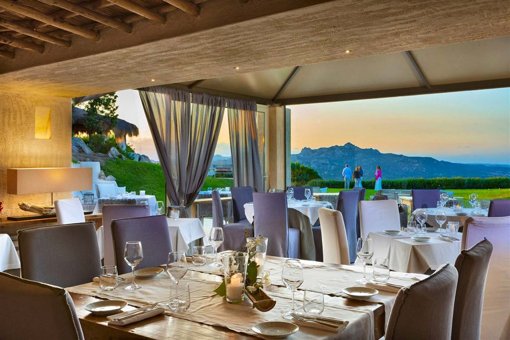 Restaurace Fuoco Sacro, San Pantaleo, Sardinie