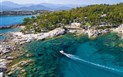 Arbatax Park Resort - Hotel Telis - Členité pobřeží resortu s plážičkami, Arbatax, Sardinie