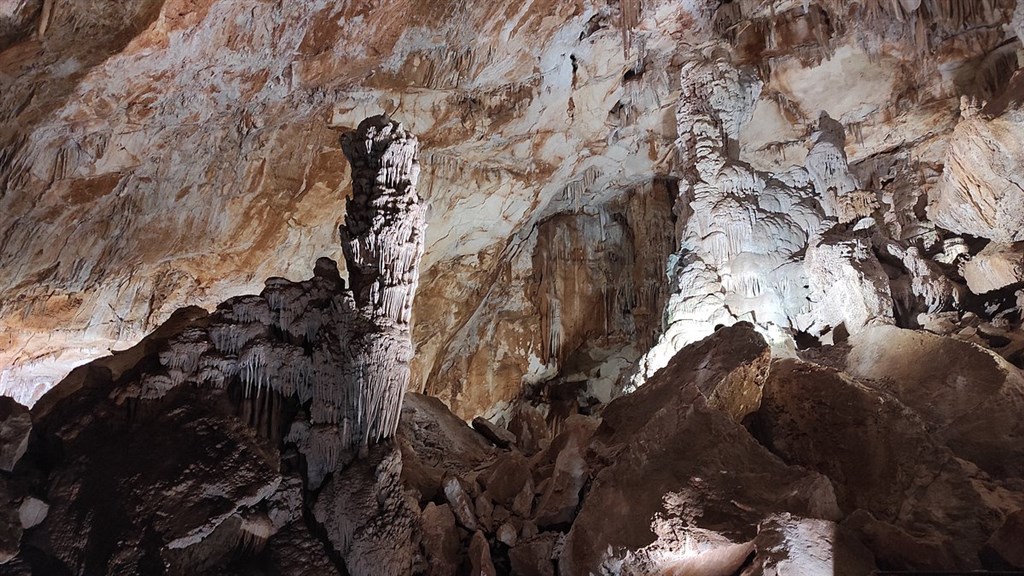 Jeskyně Ispinigoli, Dorgali, Sardinie