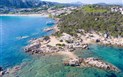 Club Hotel Baja Sardinia - Soukromá hotelová pláž - letecký pohled, Baja Sardinia, Sardinie