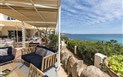 Club Hotel Baja Sardinia - Venkovní posezení, Baja Sardinia, Sardinie