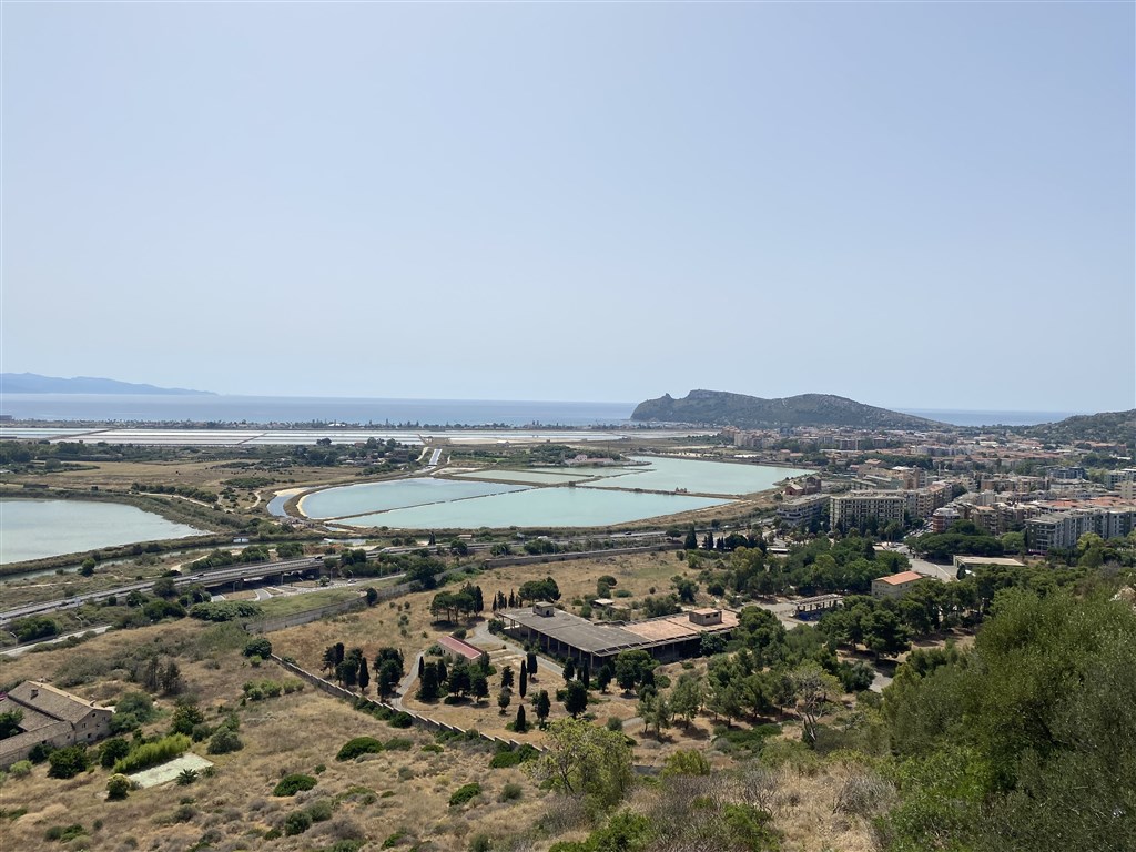 Cagliari - vyhlídka z Monte Urpinu