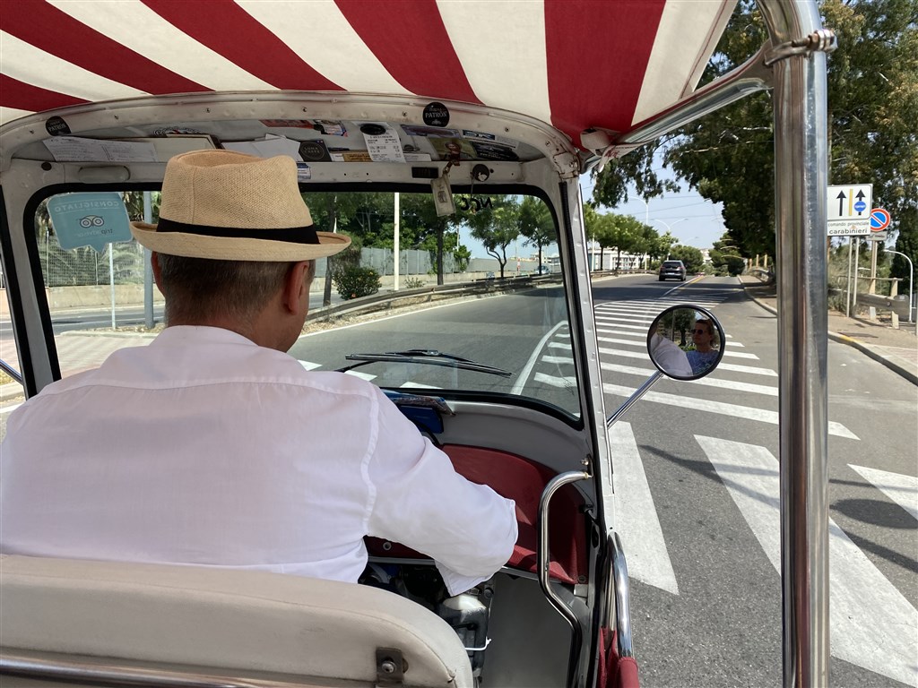 Cagliari Viale Poetto - tuk tuk