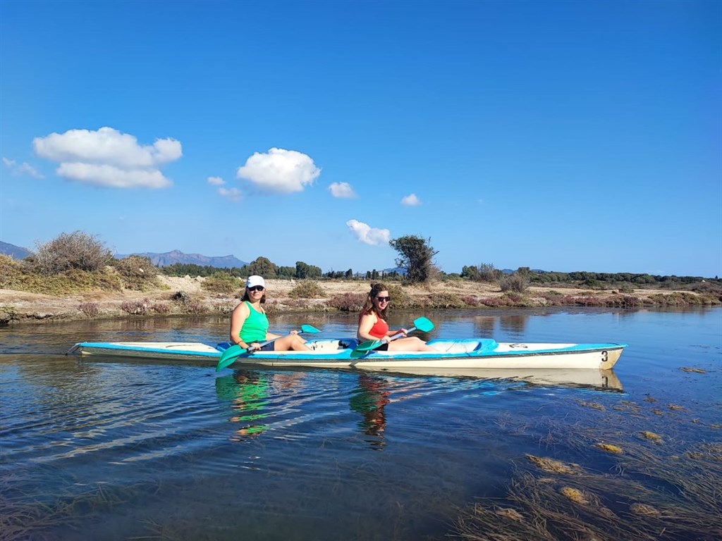 Kajak, Laguna di Nora, Pula, Sardinie