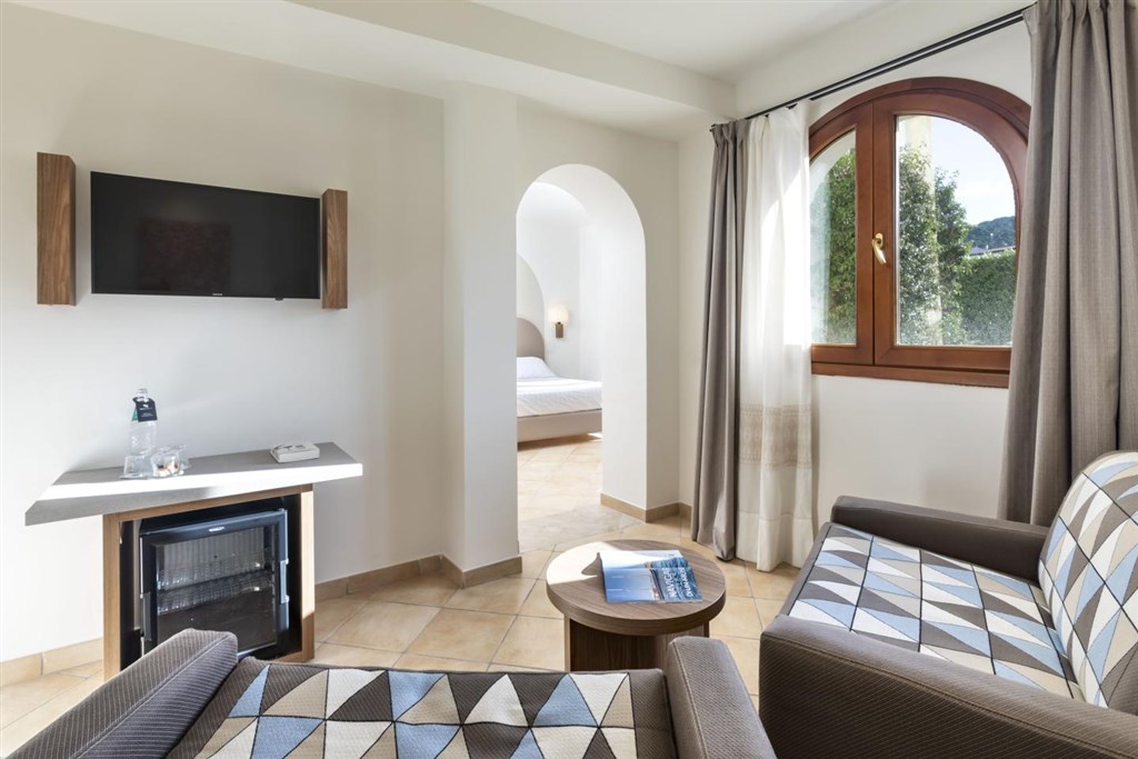 Pokoj Junior suite, Cannigione, Sardinie