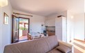 Residence L´Uddastru - Obývací pokoj s kuchyní, San Teodoro, Sardinie