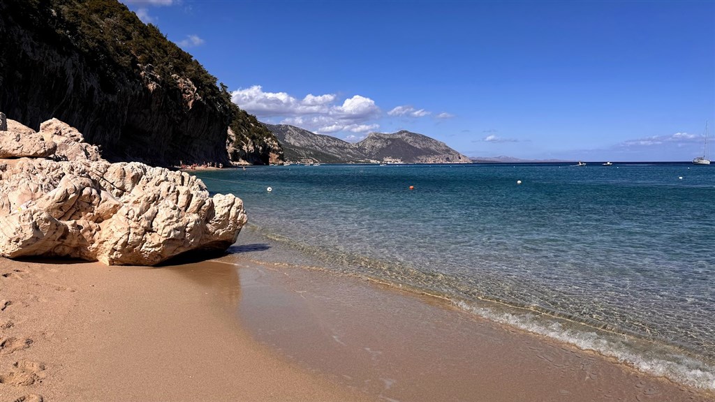 Trekking na Cala Luna, Záliv Orosei, Sardinie