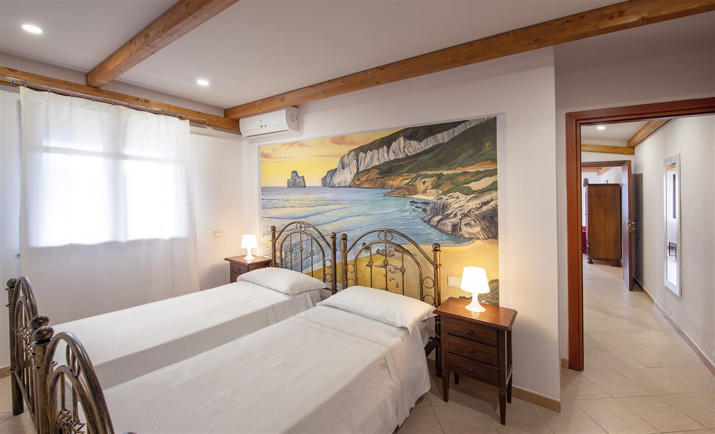 Pokoj Junior Suite, Santa Margherita di Pula, Sardinie