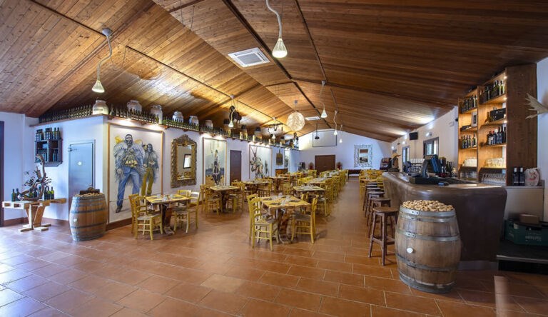 Restaurace, Santa Margherita di Pula, Sardinie