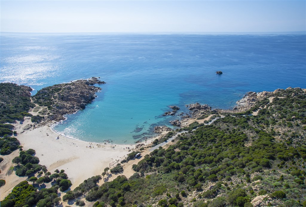 Pláž Cala Cipolla, Chia, Sardinie