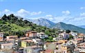 Albergo Diffuso Ghivine - Pohled z vyhlídky na město Dorgali, Dorgali, Sardinie