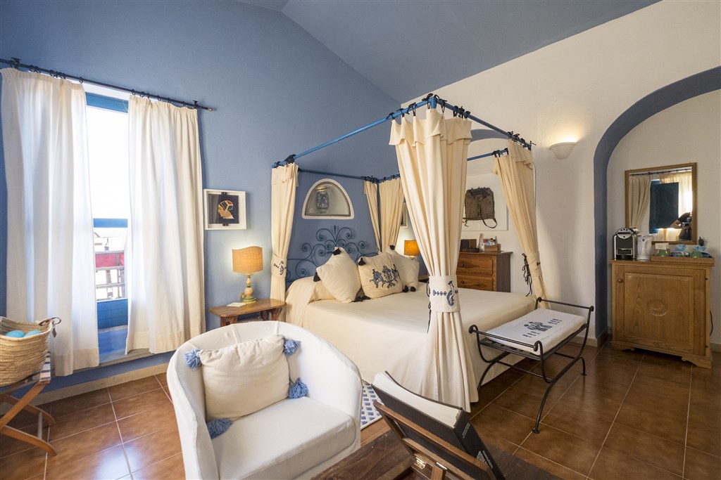 Pokoj JUNIOR SUITE, Oliena, Sardinie