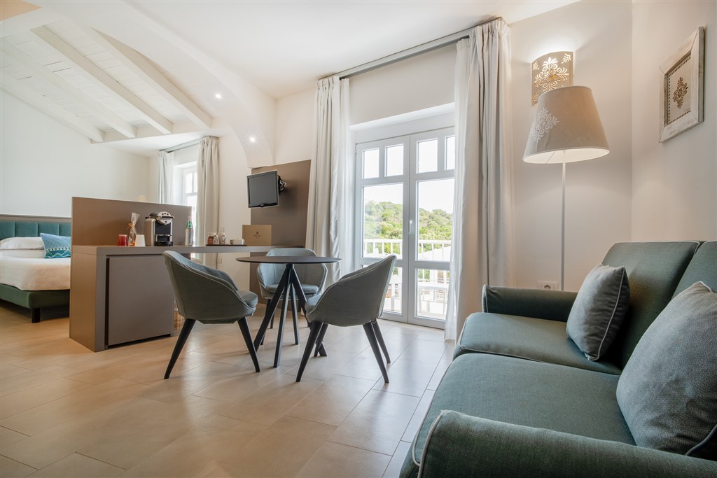 Junior suite s výhledem na moře, Santa Teresa Gallura, Sardinie