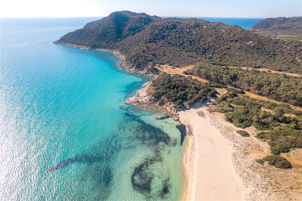 Pláž Cala Sinzias, Castiadas, Sardinie