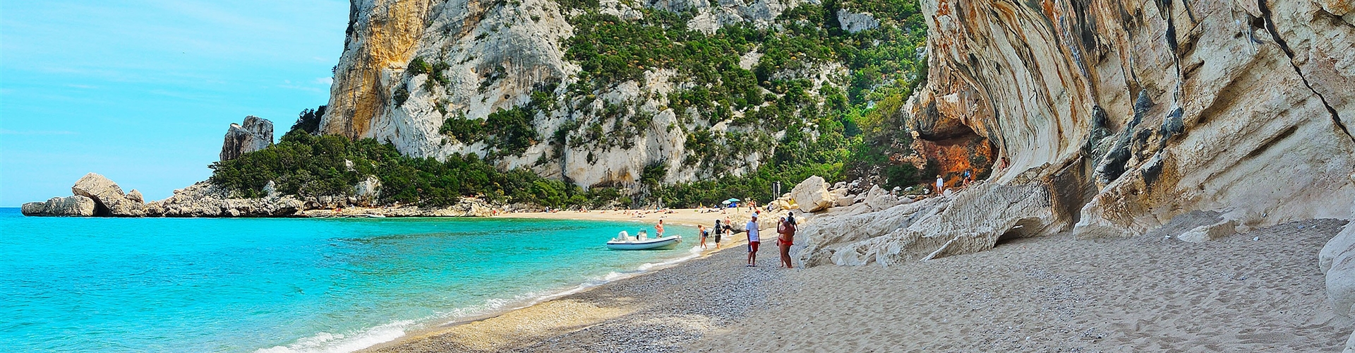 Trekking na Cala Luna