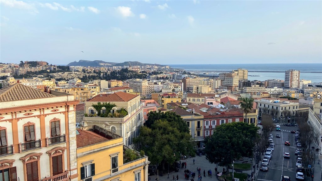 Pohled na město, Cagliari, Sardinie