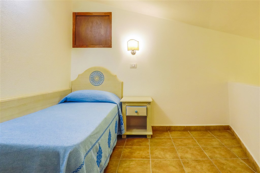 Pokoj Comfort s patrem, Budoni, Sardinie