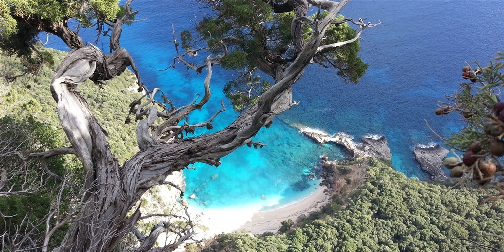 Výhledy při trekkingu, Santa Maria Navarrese, Sardinie