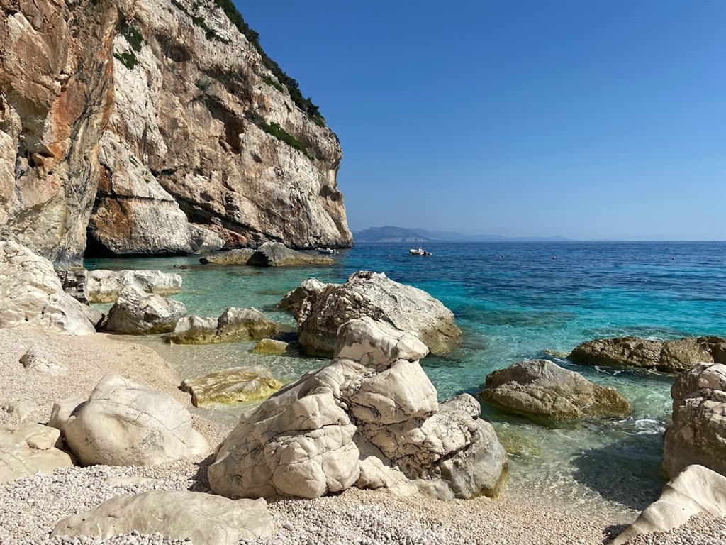 Zátoka Cala Mariolu, Santa Maria Navarrese, Sardinie