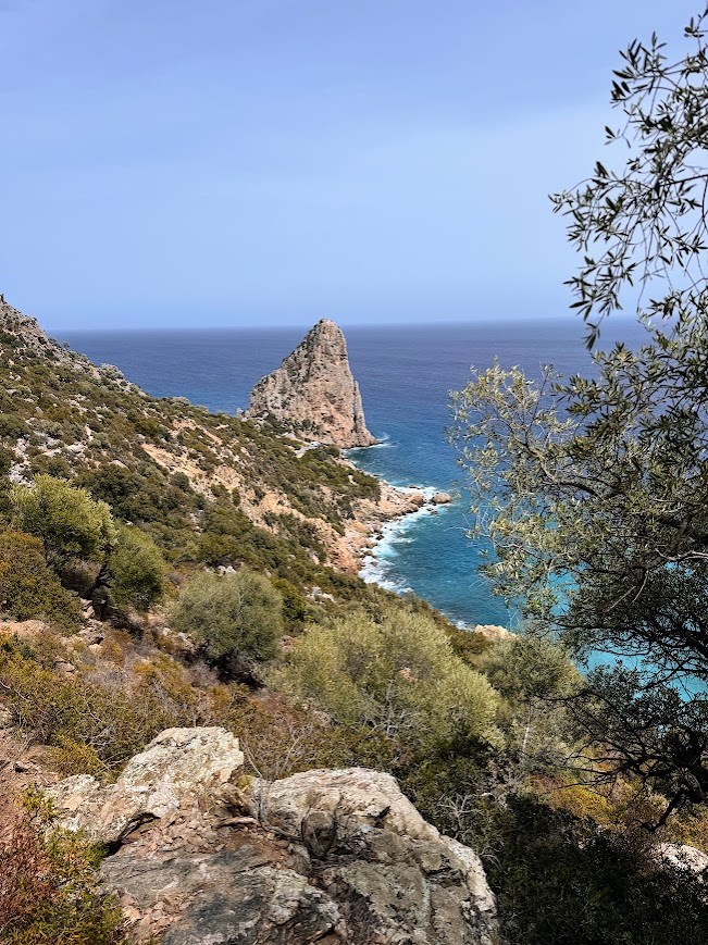 Trekking k Pedra Longa, Santa Maria Navarrese, Sardinie