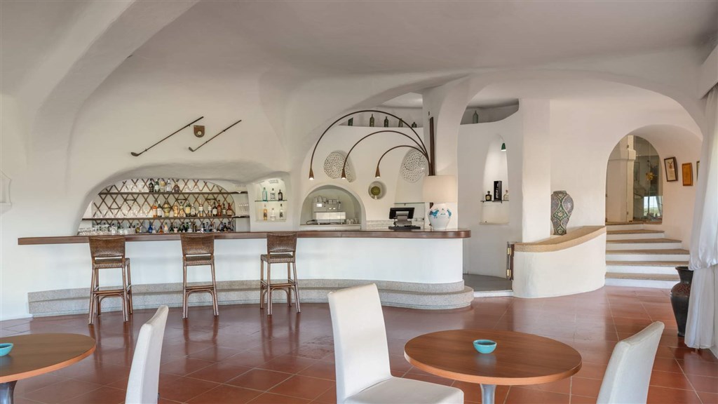 Club House - Pevero Golf Club, Porto Cervo, Sardinie