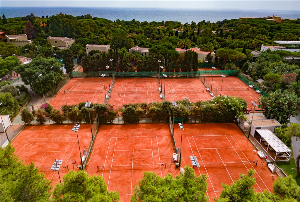 Tenisová akademie (děti 5-10 let) - Hvězdná škola HEAD - Forte Village Resort