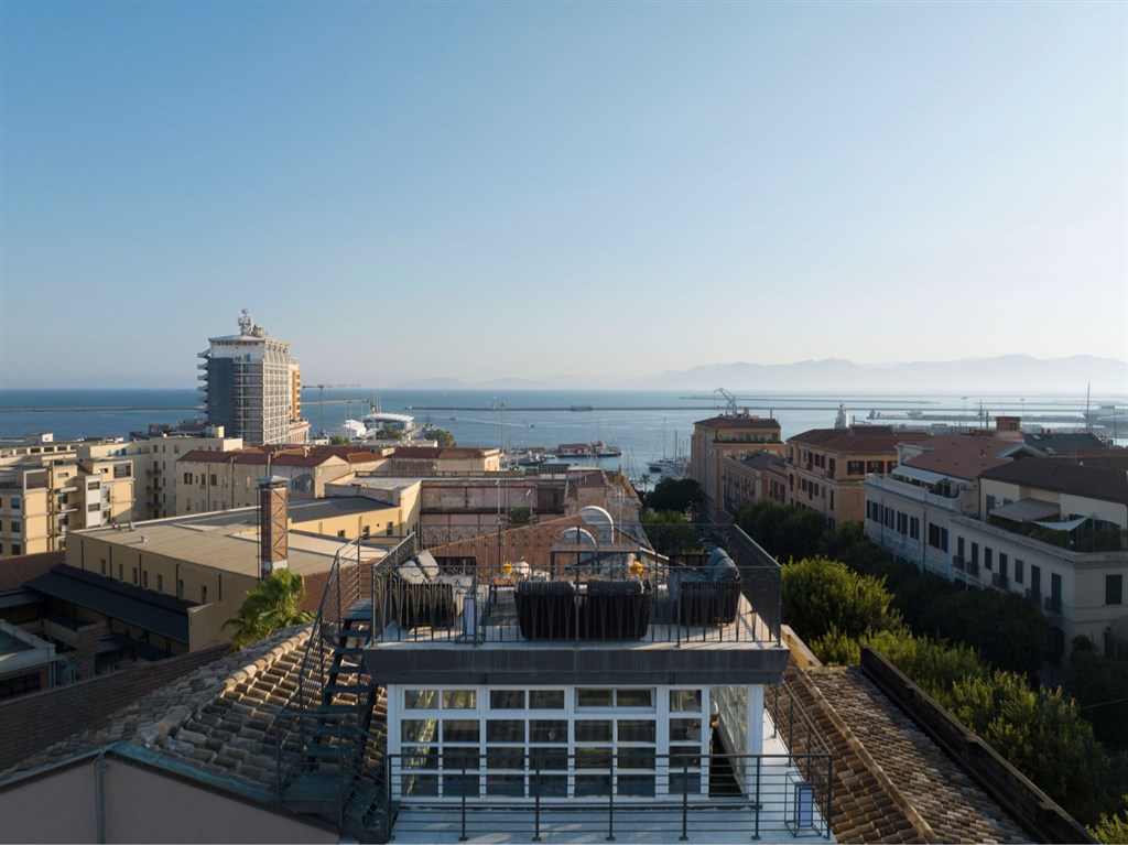 Střešní terasa, Cagliari, Sardinie