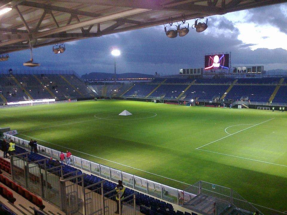 Stadion v Cagliari (fonte: archiv)