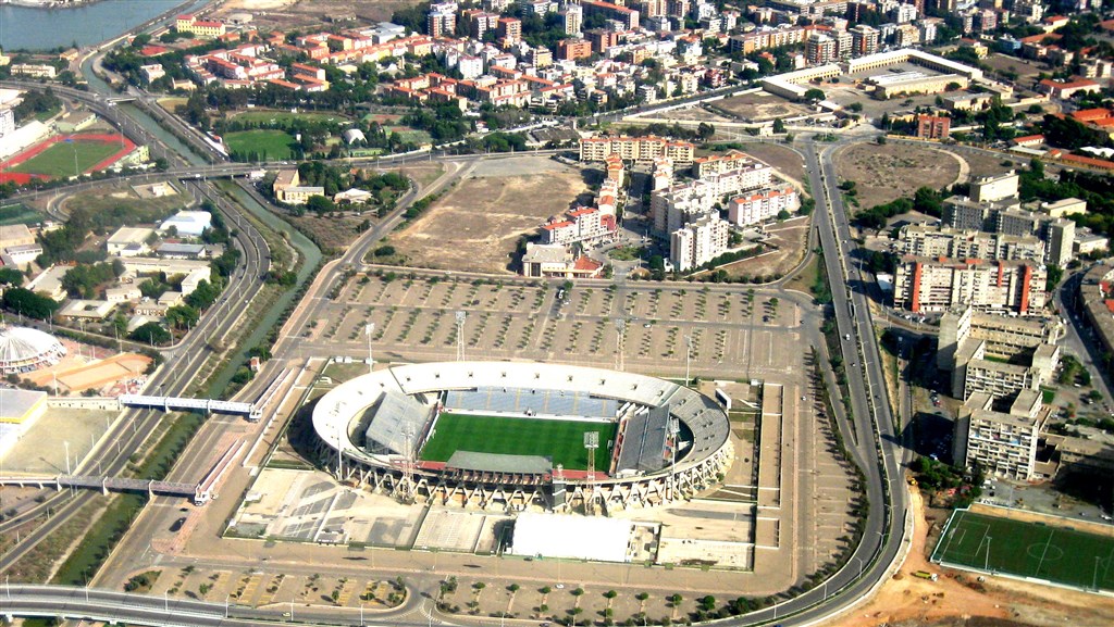 Stadion v Cagliari (fonte: archiv)