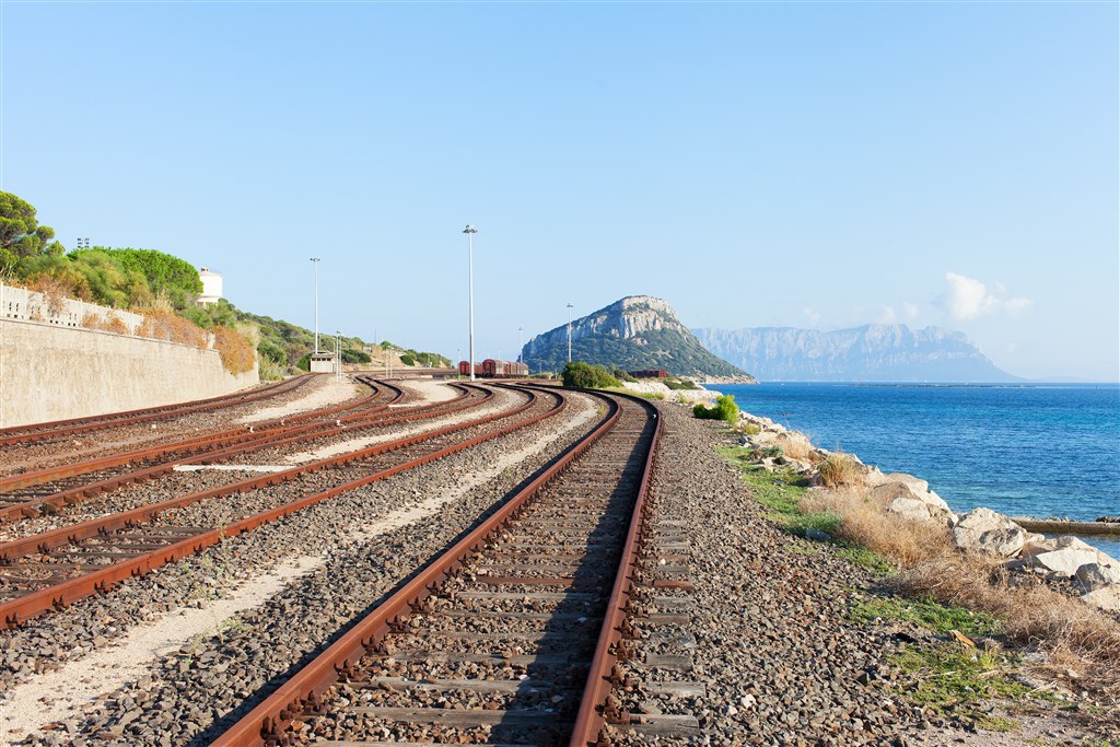 Golfo Aranci s ostrůvkem Figarolo