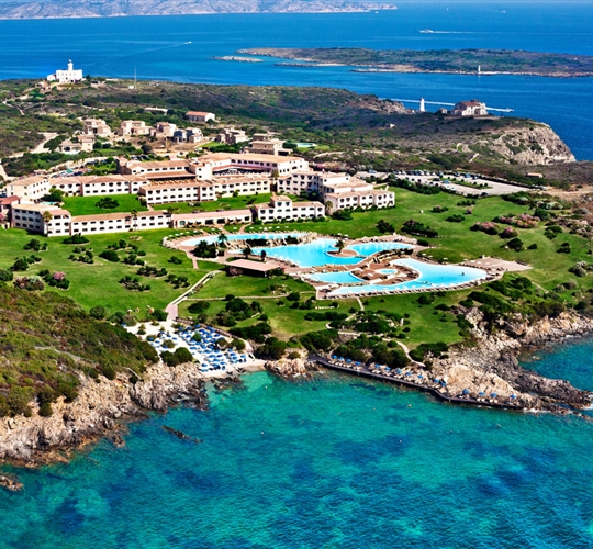 Celkový pohled na resort, Porto Cervo, Costa Smeralda, Sardinie