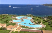 Letecký pohled od hotelu, Porto Cervo, Costa Smeralda, Sardinie